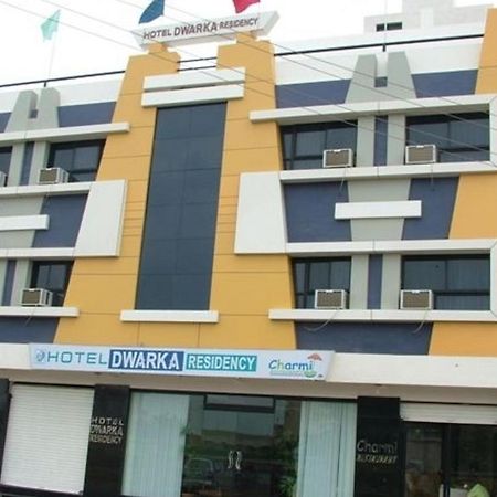 Dwaraka Residency Hotel Kākināda Buitenkant foto